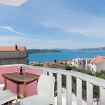 Apartment Ljuba Trogir