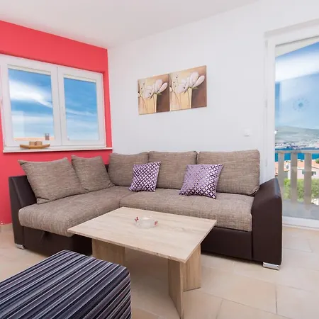Apartment Ljuba *