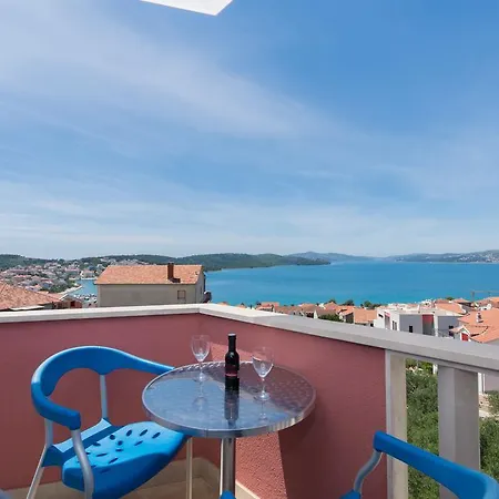 Ljuba Apartament Trogir